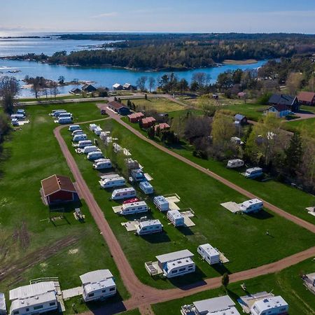 Karingsund Resort Camping Eckero Bagian luar foto